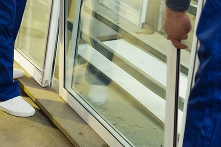 Commercial Glass Repair Technician in Dania Beach, FL